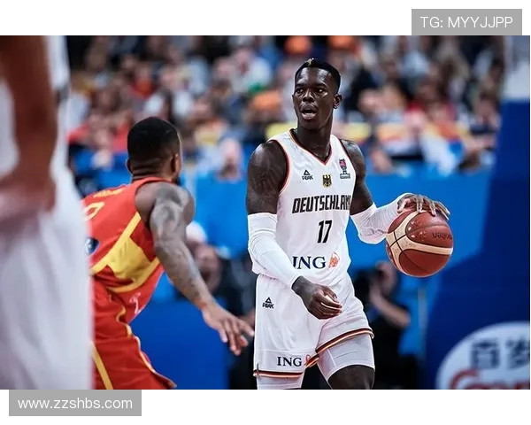 施罗德全力冲锋砍下14分7助攻表现高效仍难阻球队惜败 施罗德全力冲锋砍下14分7助攻表现高效仍难阻球队惜败